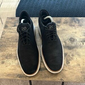 Cole Haan Black Suede Oxford sz 9